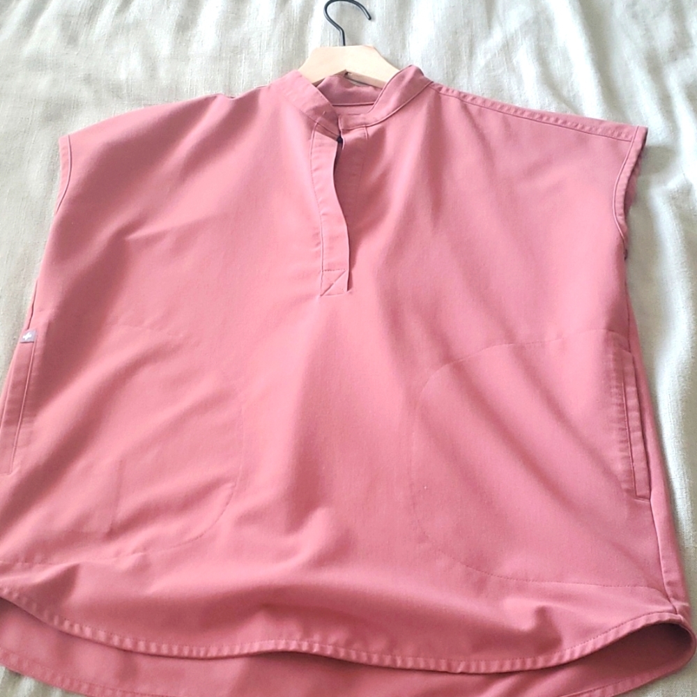 Figs scrub top mauve size XXS